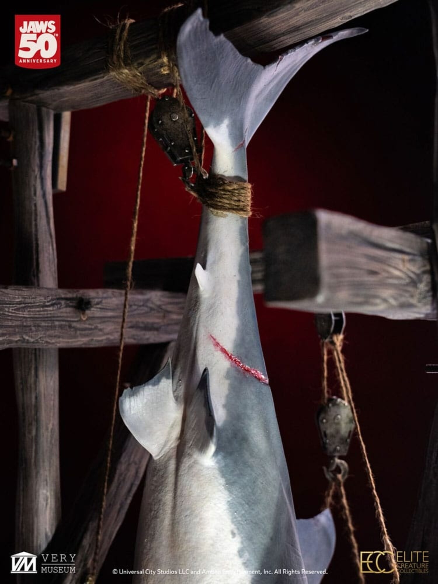 Elite Creature Collectibles - Jaws 1/12 Scale Maquette Statue