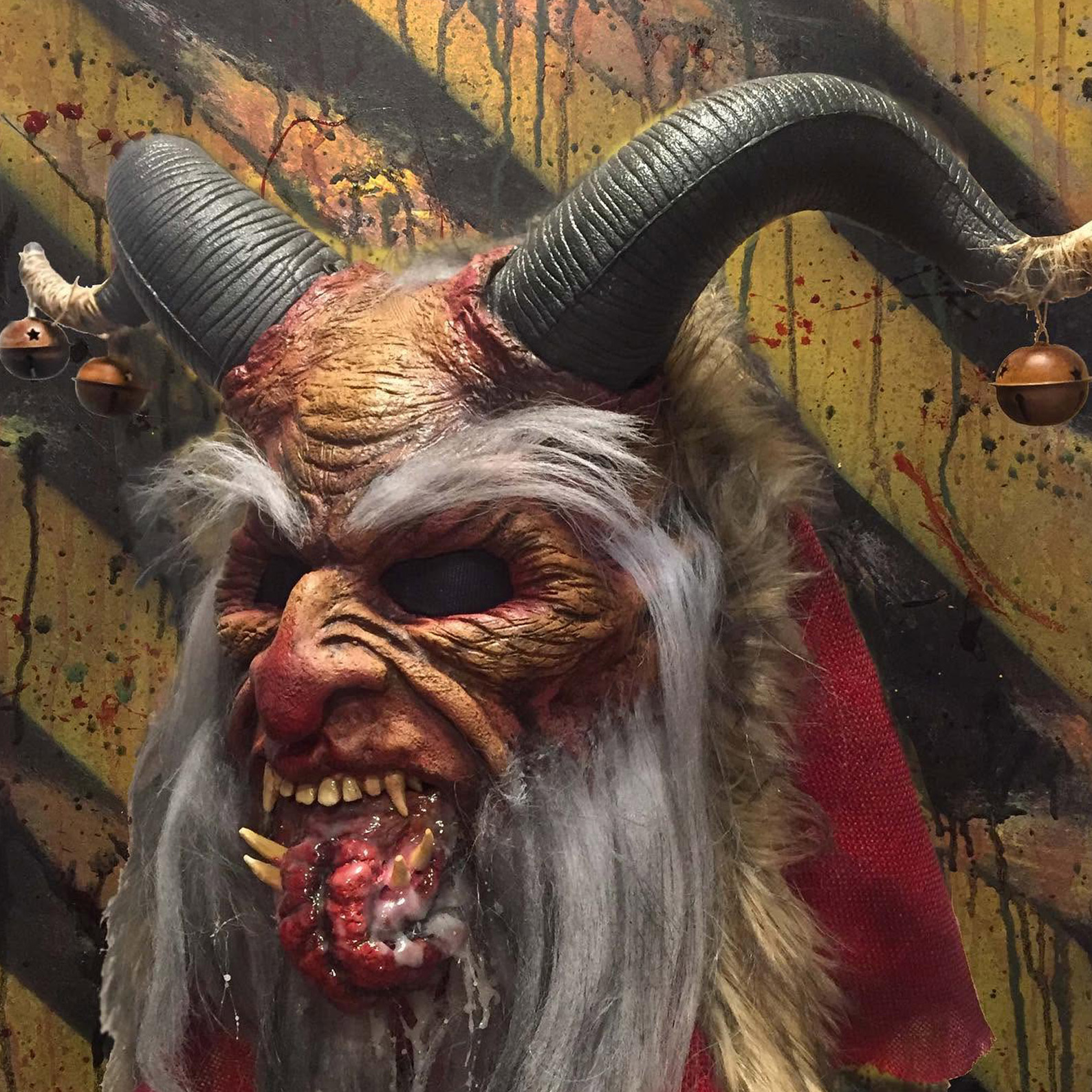 Krampus Maske mit Kapuze