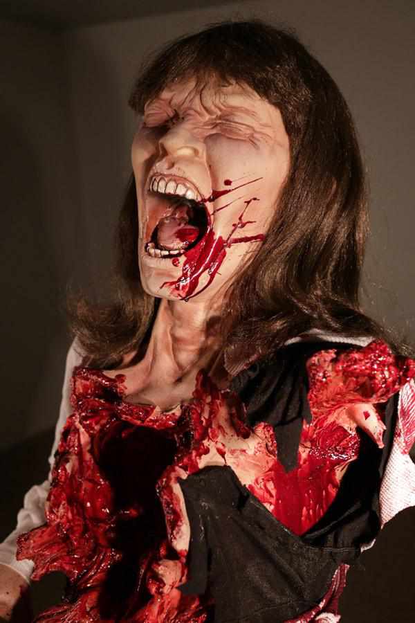 Distortions Frightronic Animated Prop - Heartless