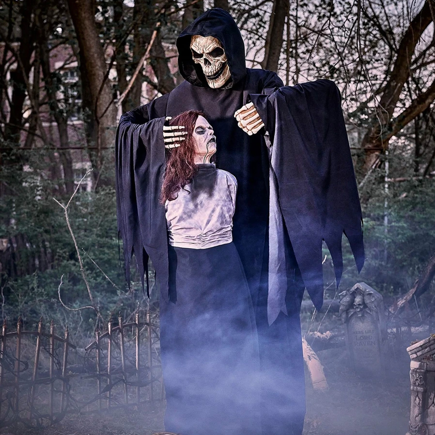 6.5ft The Black Heart Animatronic (Spirit Halloween)