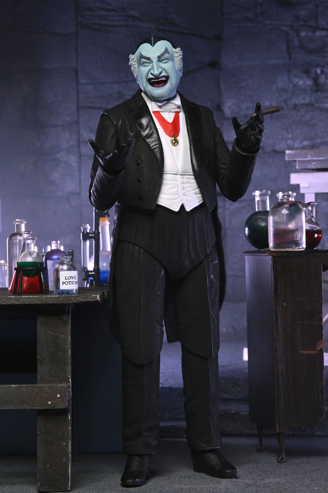 NECA The Munsters - Grandpa Munster Ultimate 7