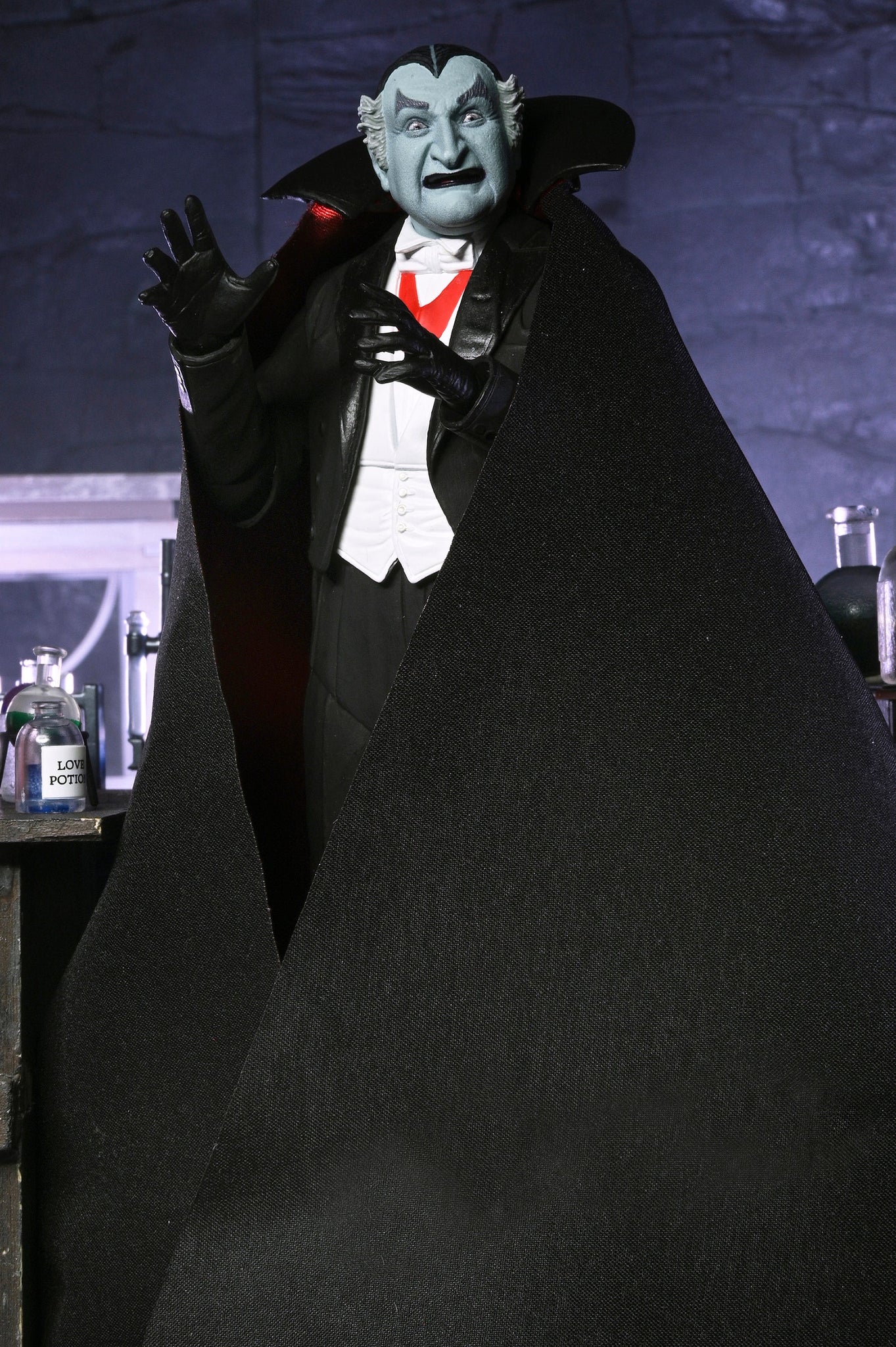 NECA The Munsters - Grandpa Munster Ultimate 7