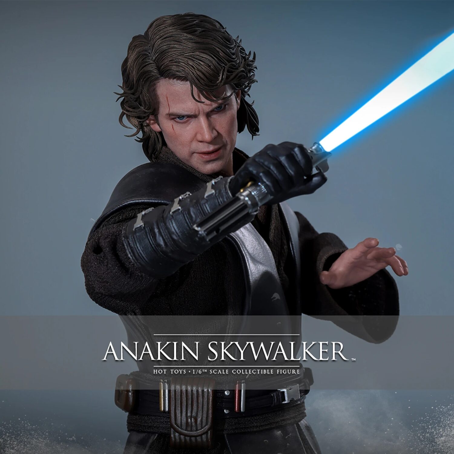 Hot Toys Star Wars Episode III: Revenge of the Sith - Anakin Skywalker 1/6 Scale Action Figure