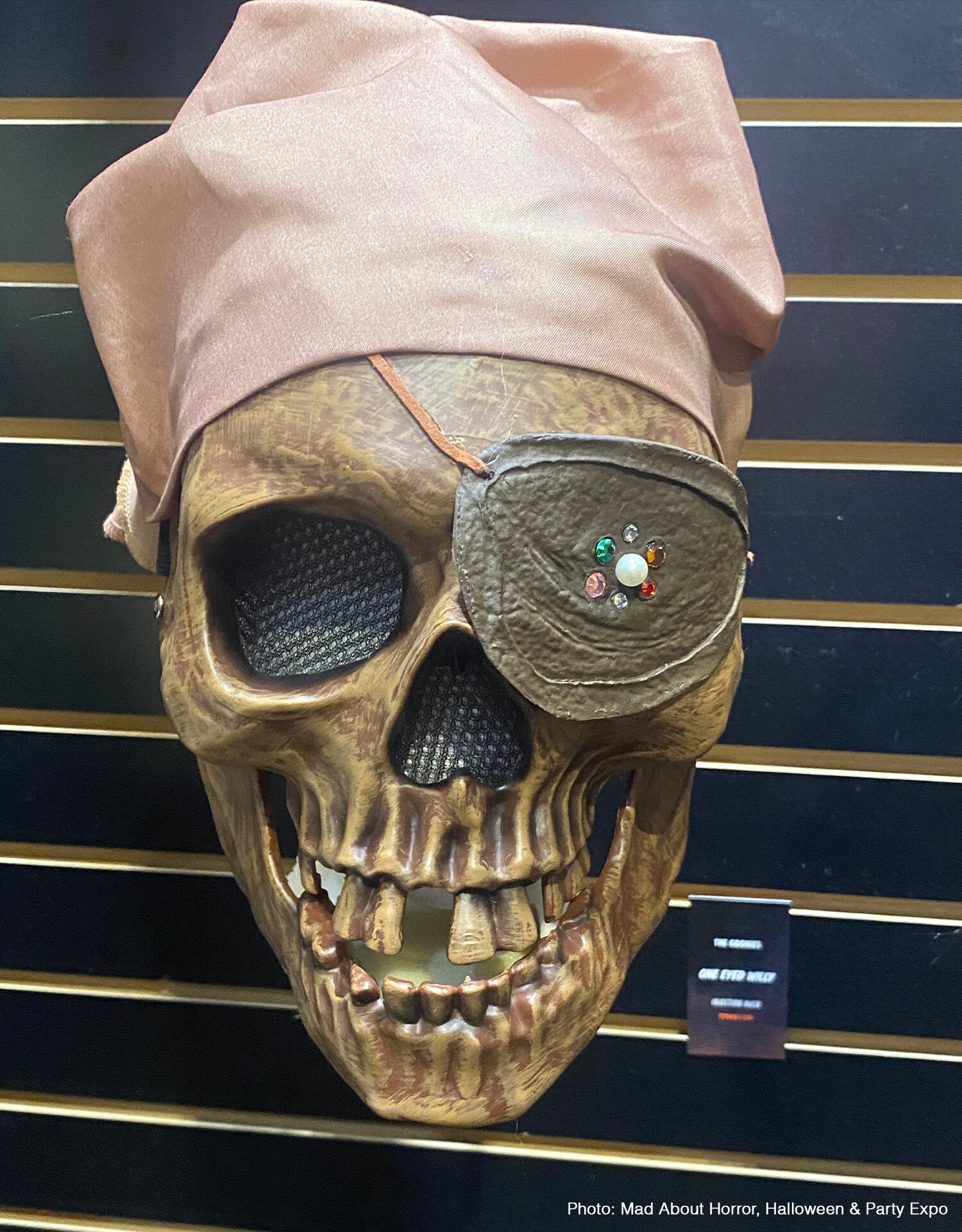 The Goonies - One-Eyed Willie Deluxe Injection Mask