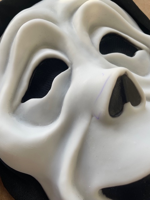 Scary Movie Mask (IMPERFECT)