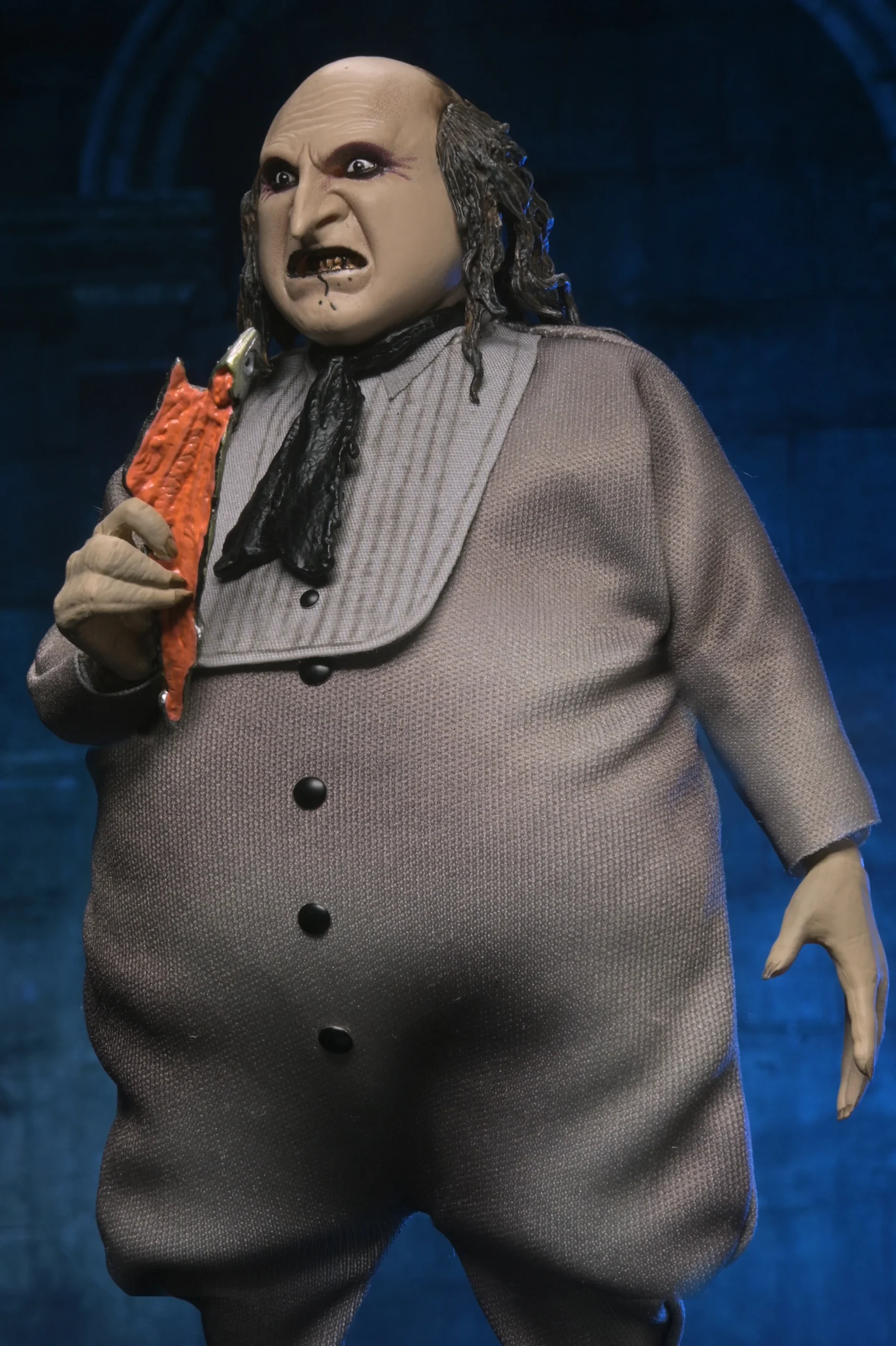 NECA Batman Returns - Penguin 8