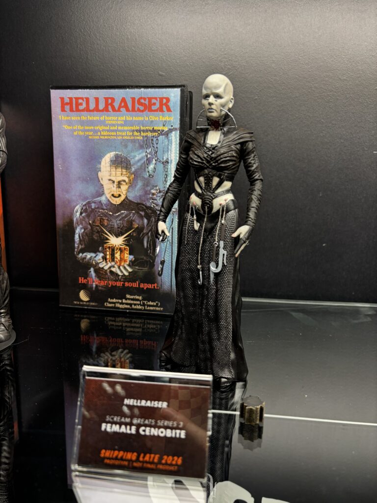 Femal cenobite Scream Greats figure