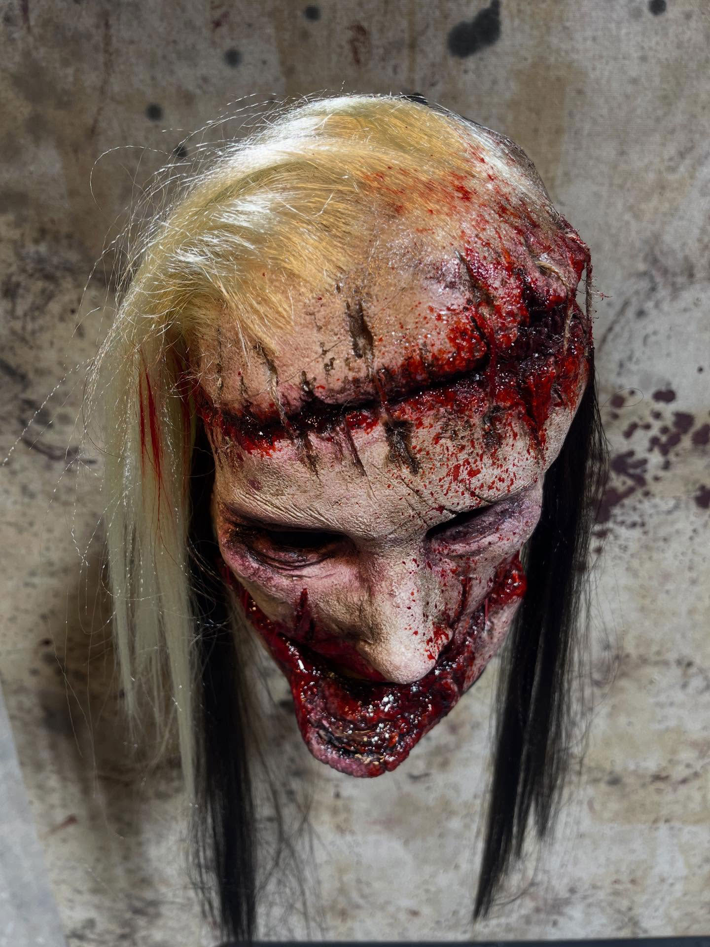 Toupet-Maske