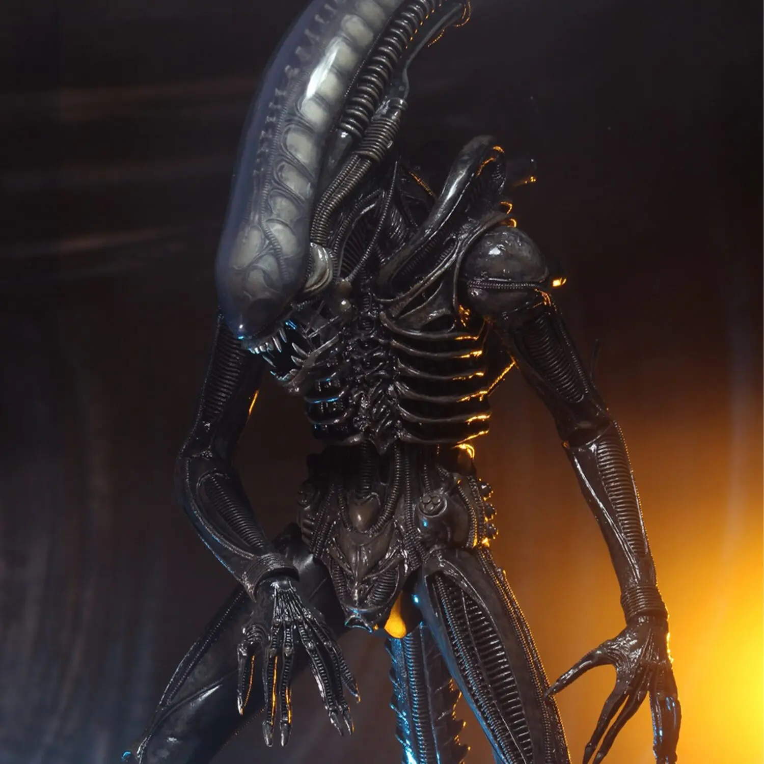 NECA Alien 40th Anniversary Big Chap 1/4 Scale Figure