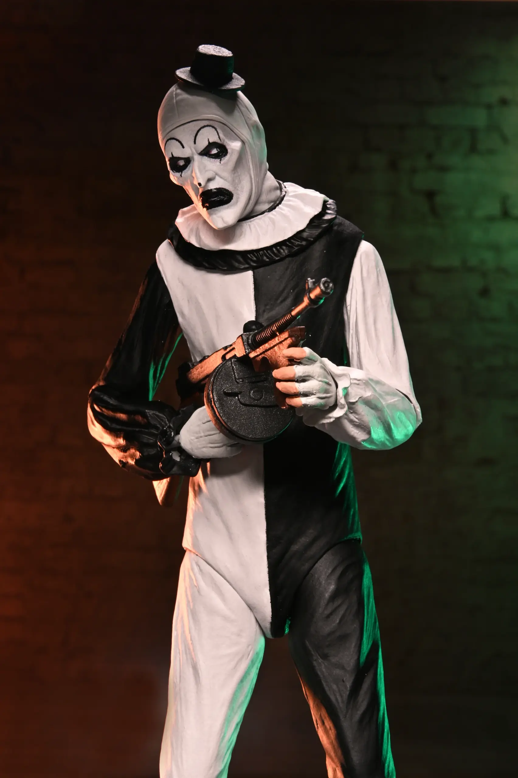 NECA Terrifier 2 - Art the Clown and Little Pale Girl Ultimate 7