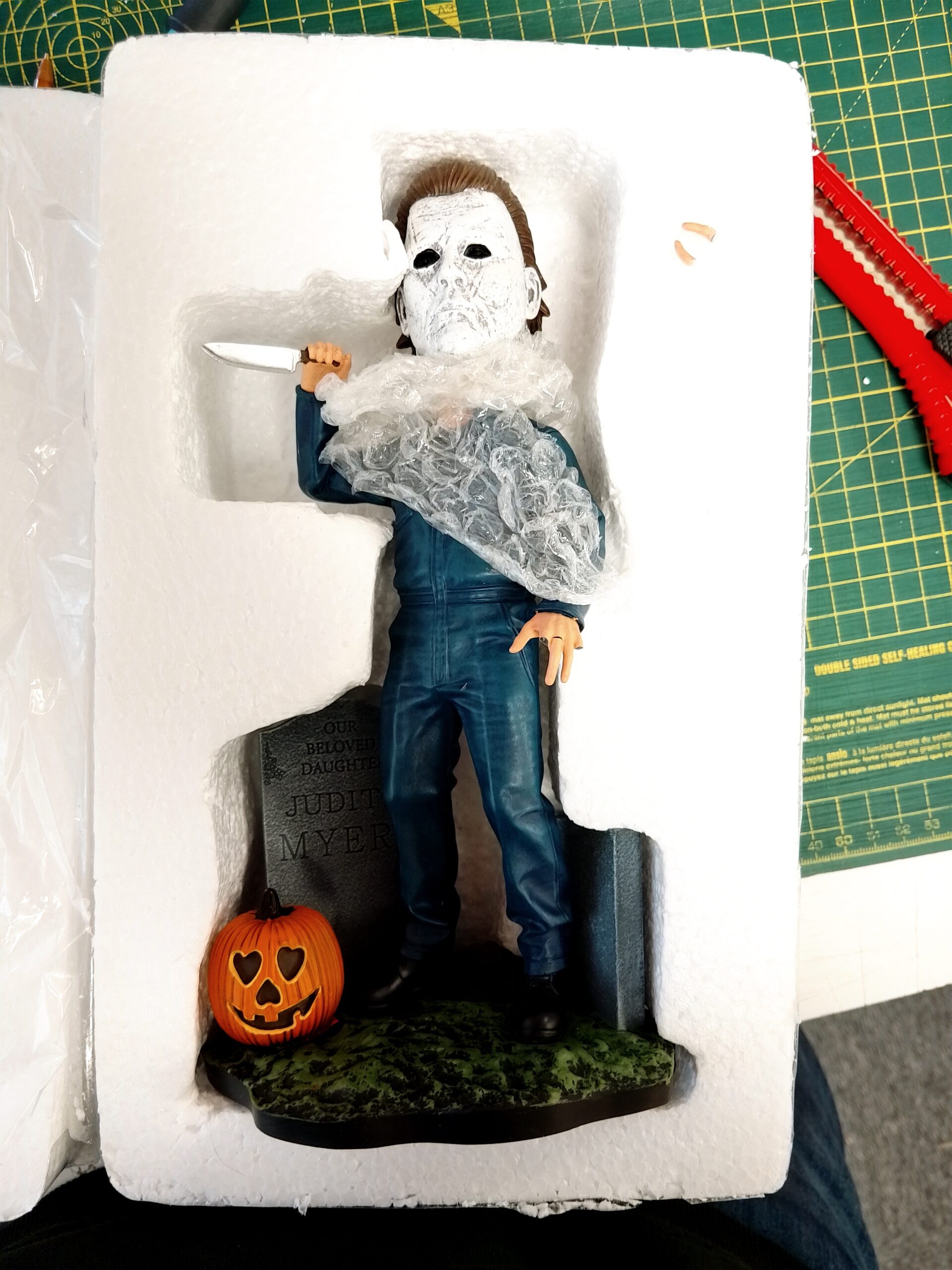 NECA Halloween (2018) Michael Myers HeadKnocker (SLIGHT SECOND)