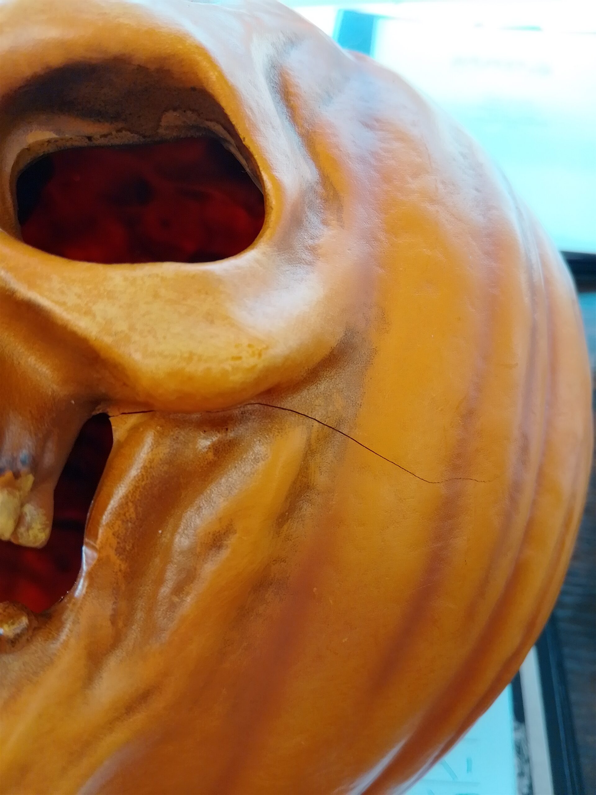 Spirit Halloween - Halloween II Michael Myers Light-Up Pumpkin Statue (SLIGHT SECOND)