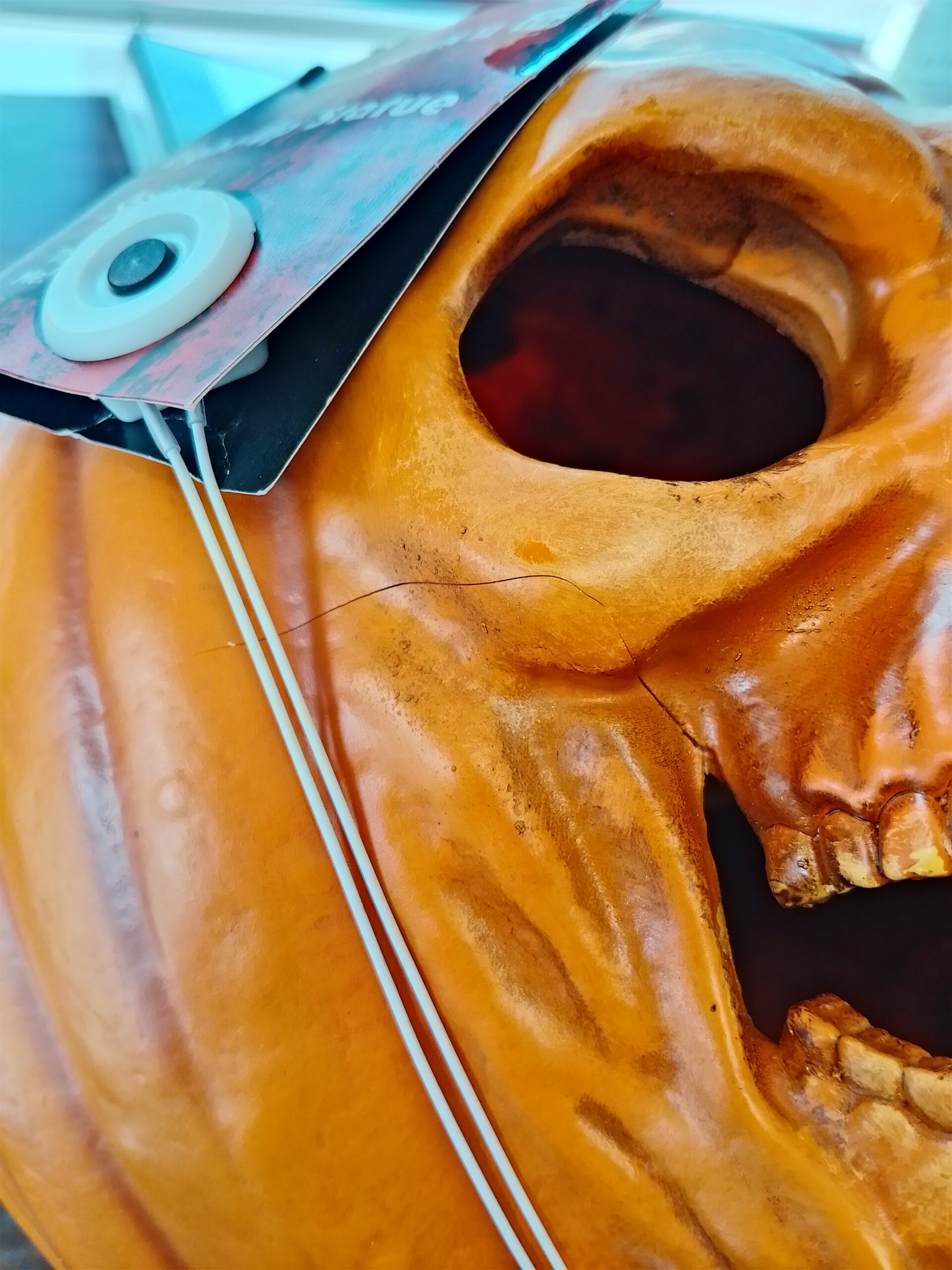 Spirit Halloween - Halloween II Michael Myers Light-Up Pumpkin Statue (SLIGHT SECOND)