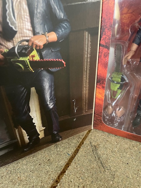 NECA Texas Chainsaw Massacre - Pretty Woman Leatherface 50th Anniversary 7