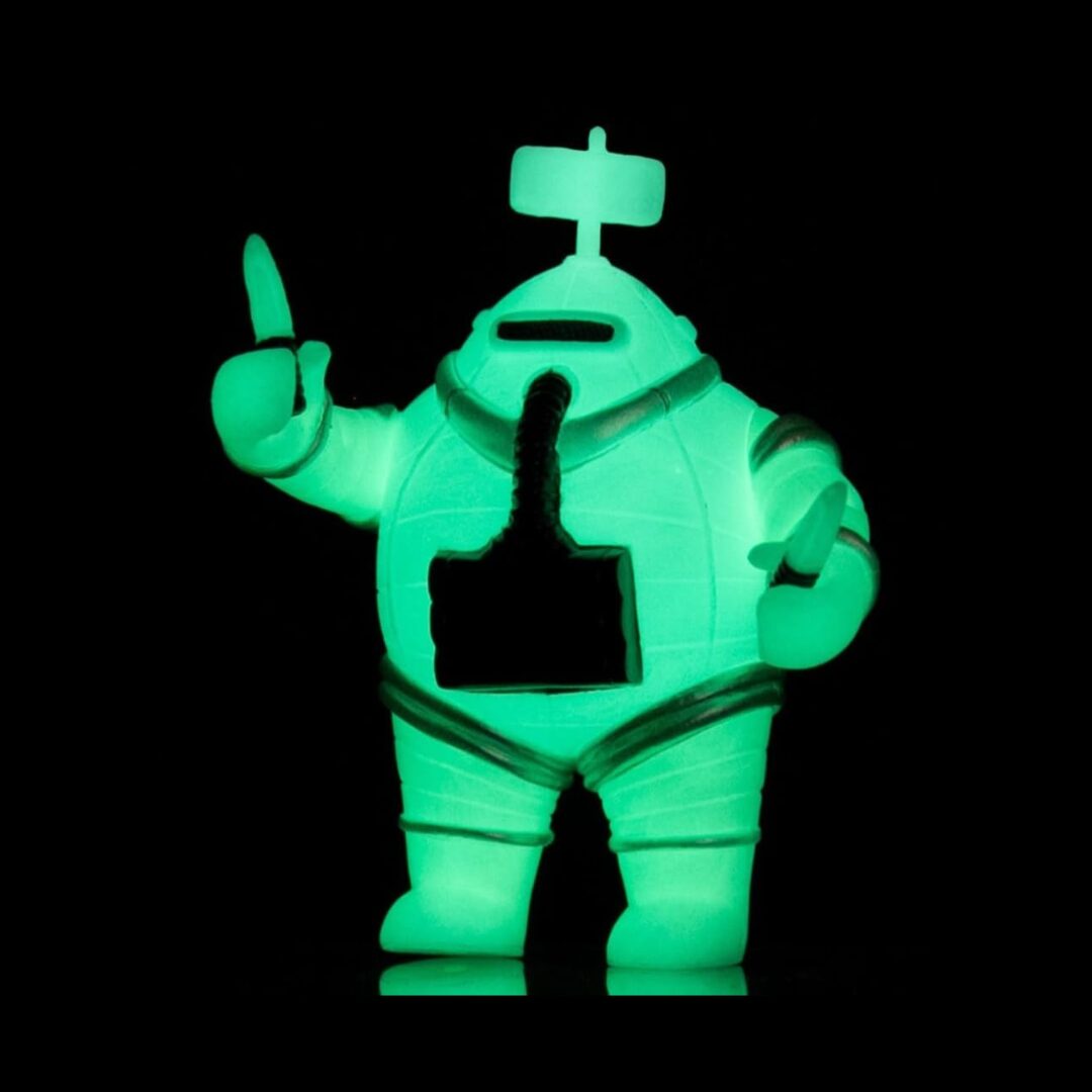 The Twilight Zone - Invader 3 3/4-Inch Action Figure (Glow-in-the-Dark)