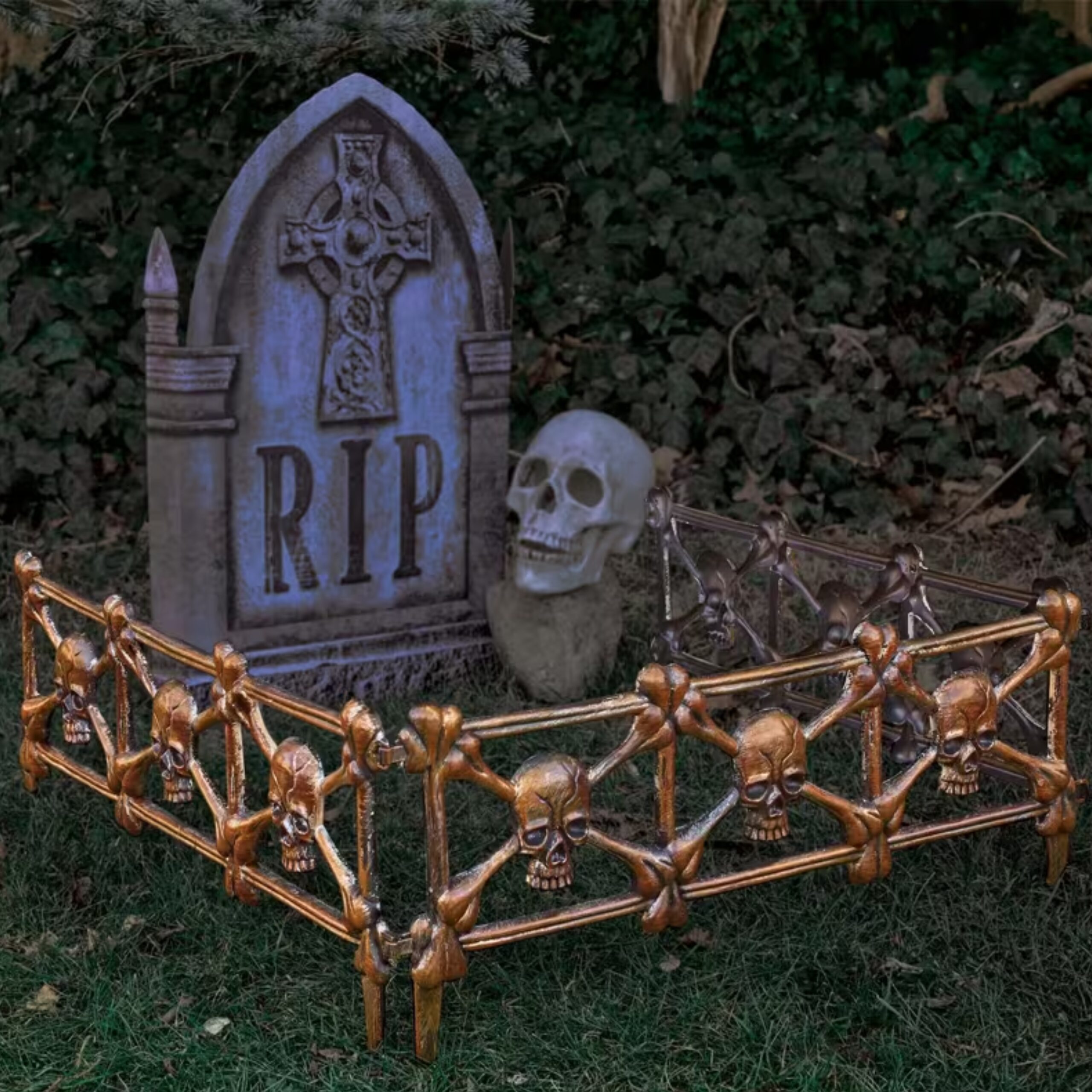 Rust Skull Plastic Graveyard Fence Halloween Decoration
