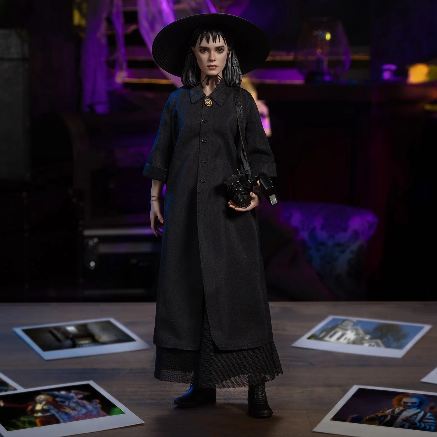 Sideshow Collectibles Beetlejuice – Lydia Deetz 1/6 Scale Action Figure