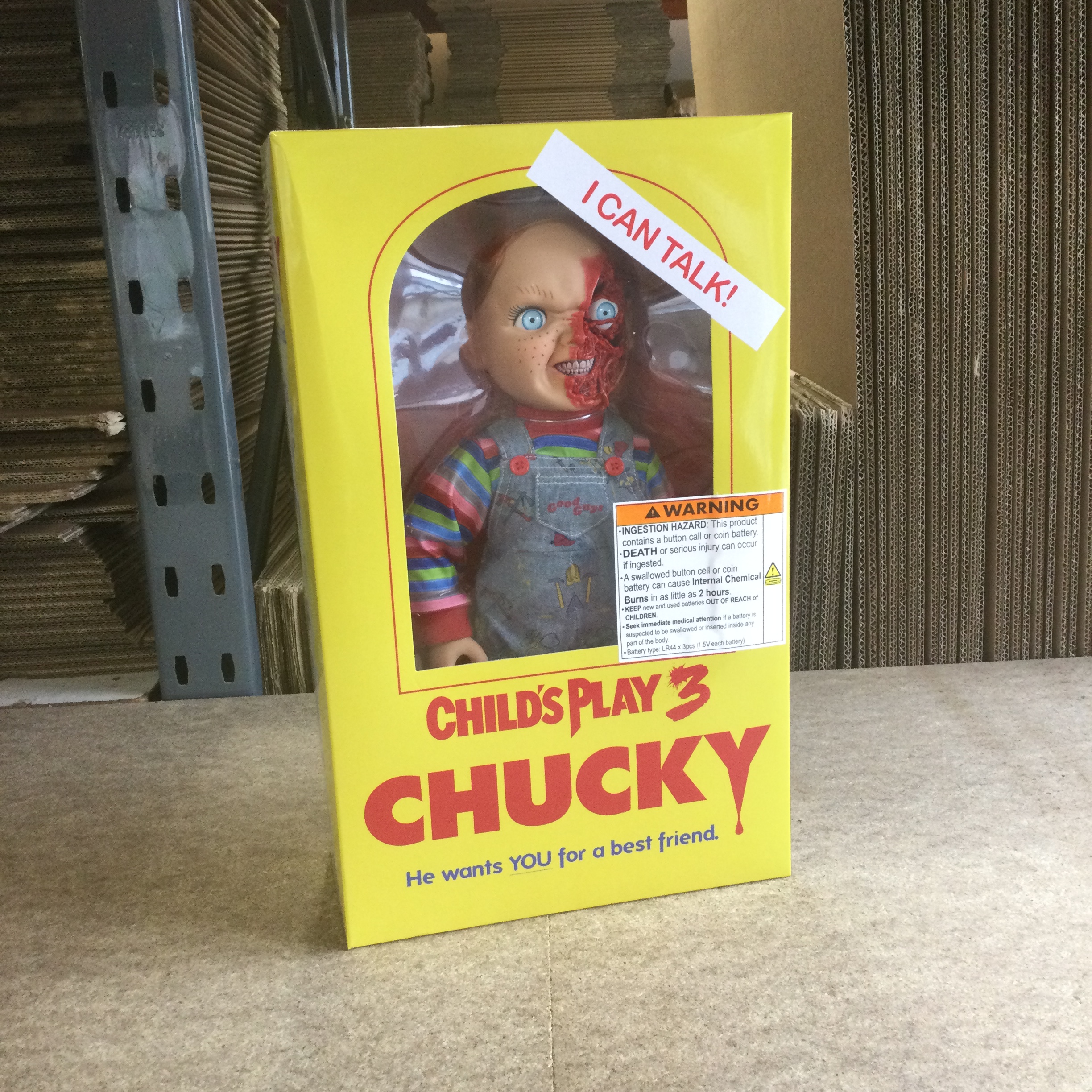 MEZCO Child's Play 3 Pizza Face Talking Chucky (IMPERFECT BOX)