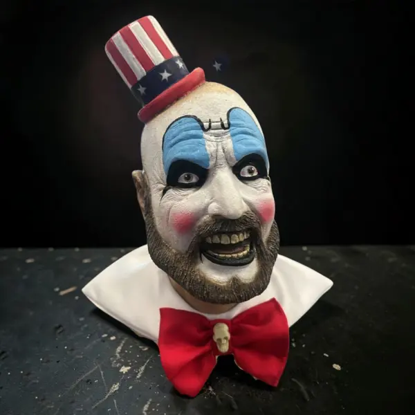 Captain Spaulding Hängender Kopf & Weihnachtsbaumspitze – Sauber