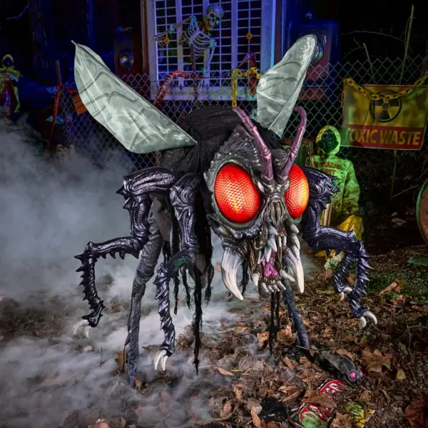 4ft Buzz Halloween Animatronic (Spirit Halloween)