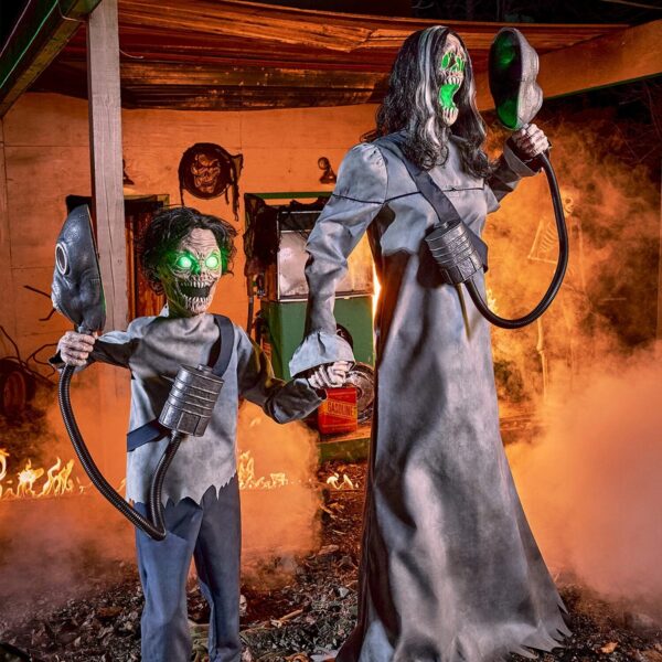 5.7ft Duo Apocalyptique Animatronique Halloween (Spirit Halloween)