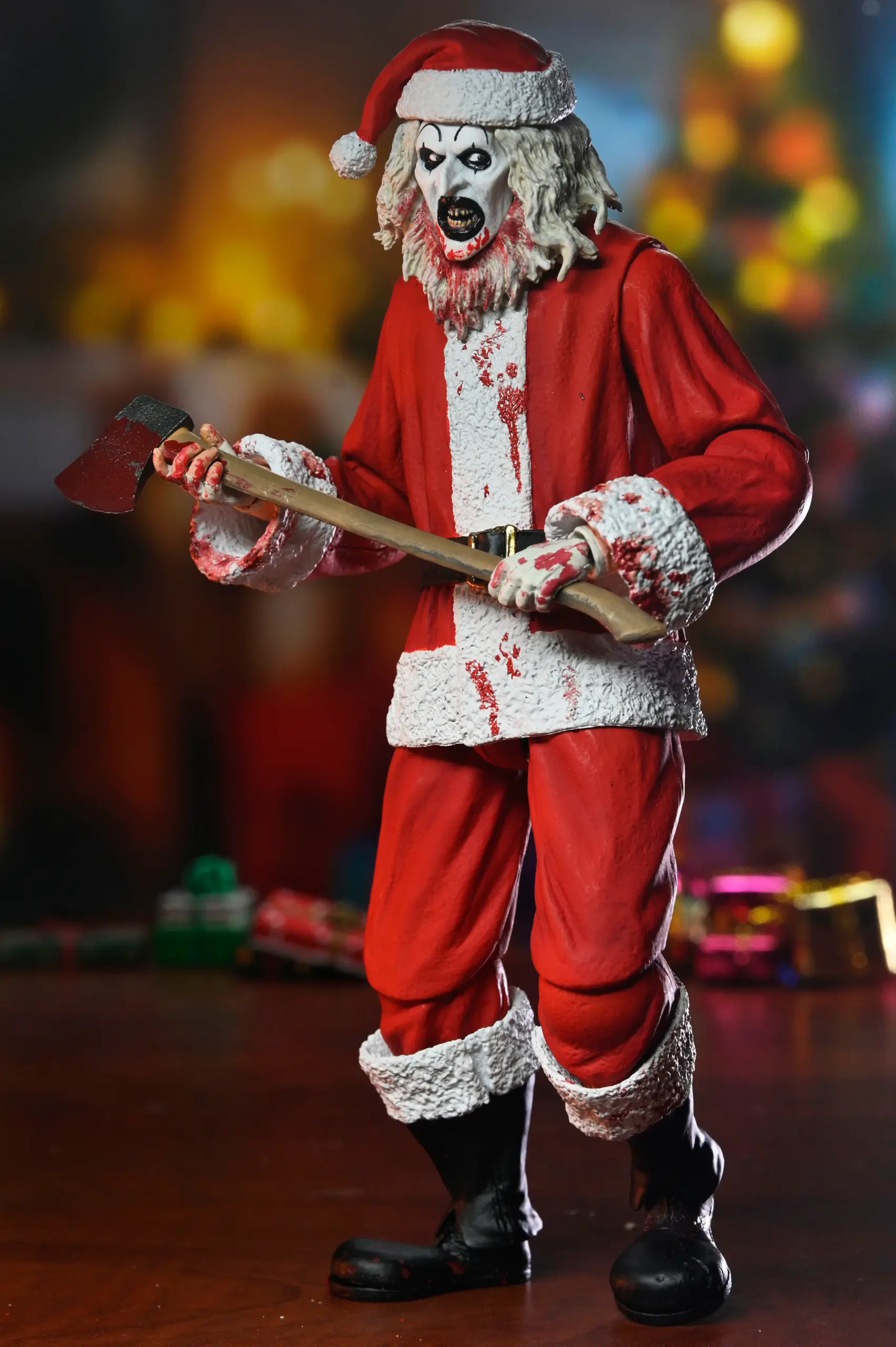 NECA Terrifier 3 - Art le Clown en costume de Père Noël sanglant Ultimate 7