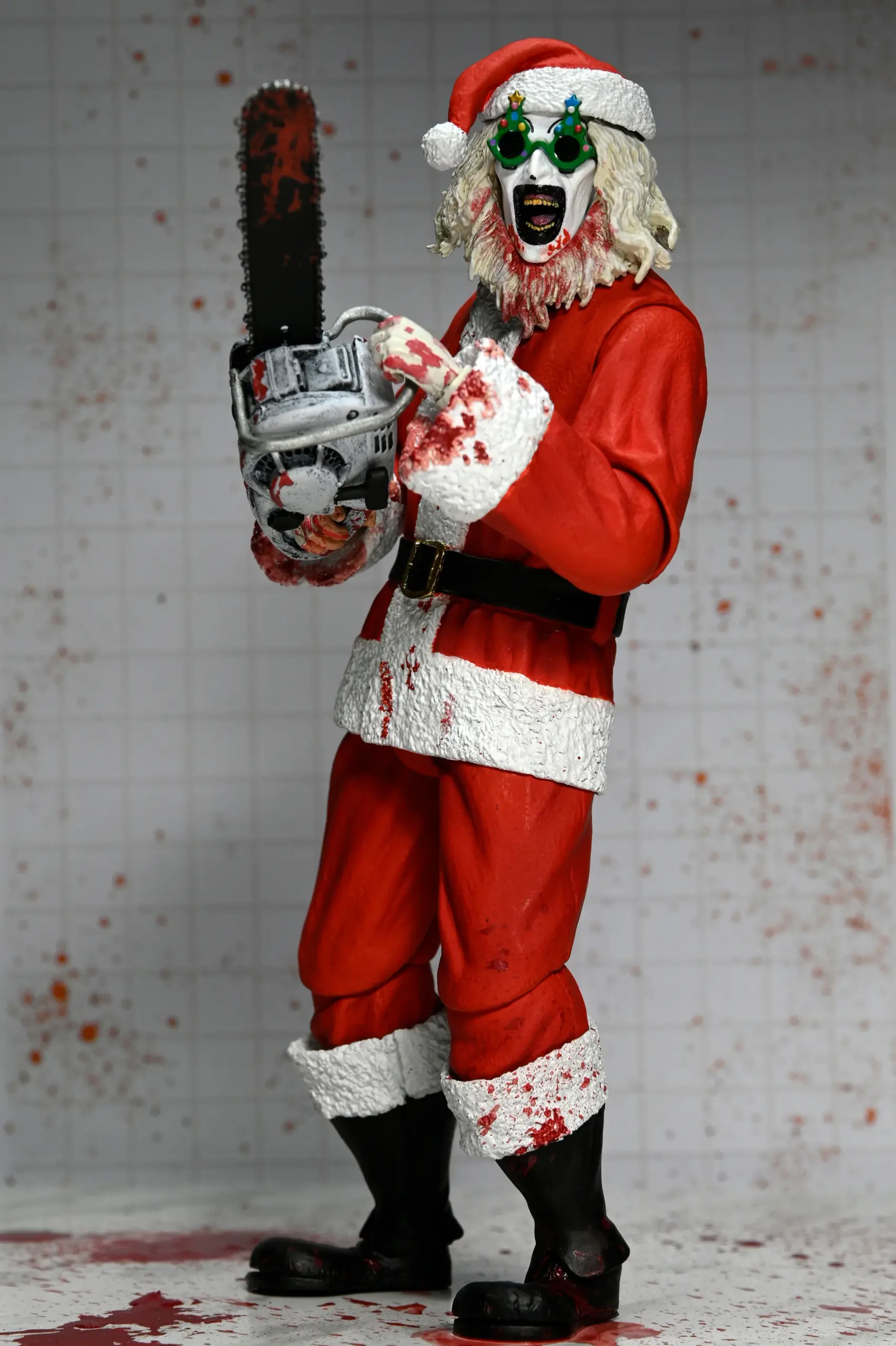NECA Terrifier 3 - Art le Clown en costume de Père Noël sanglant Ultimate 7