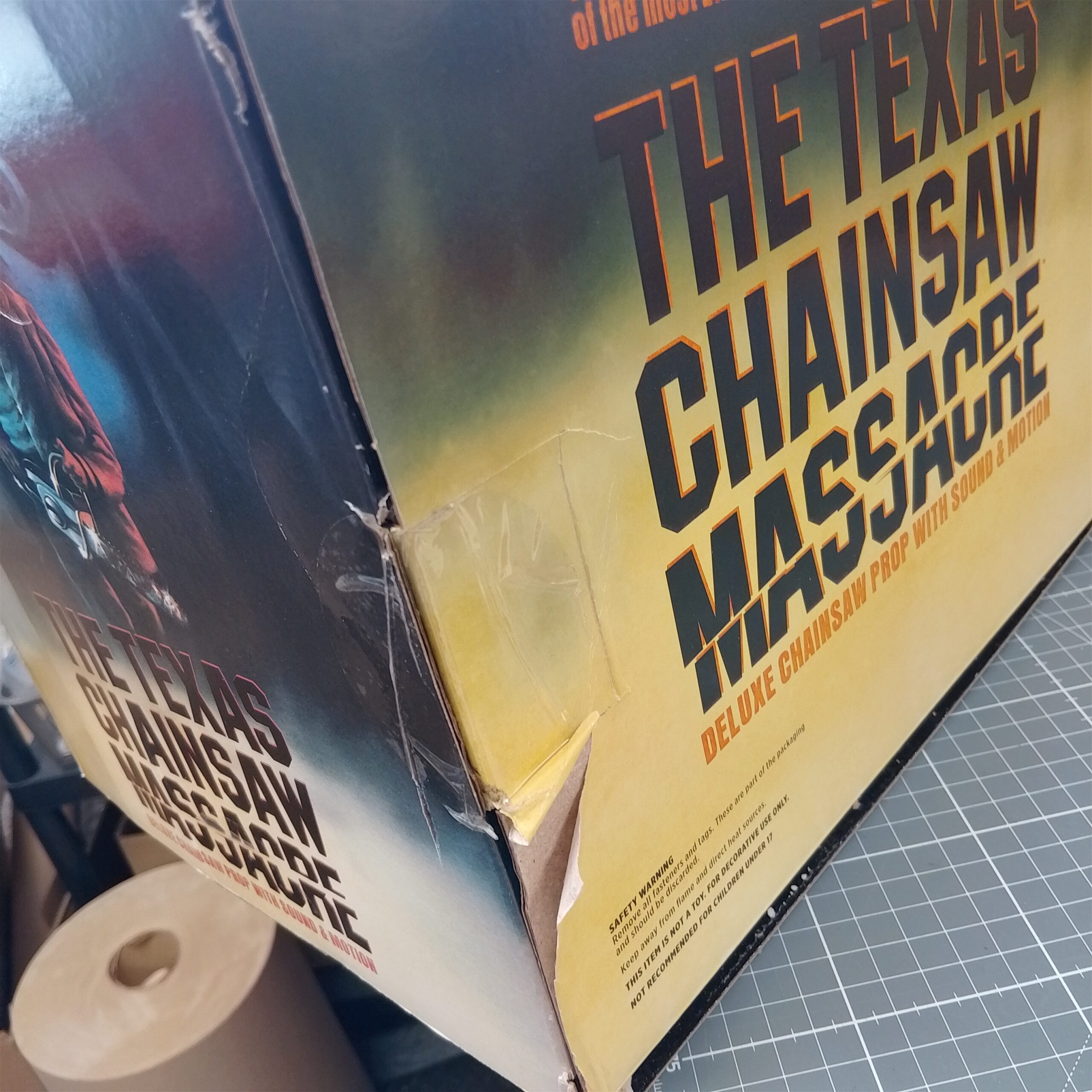 Massacre à la tronçonneuse (1974) - Accessoire tronçonneuse avec son (EX-EXPOSITION)