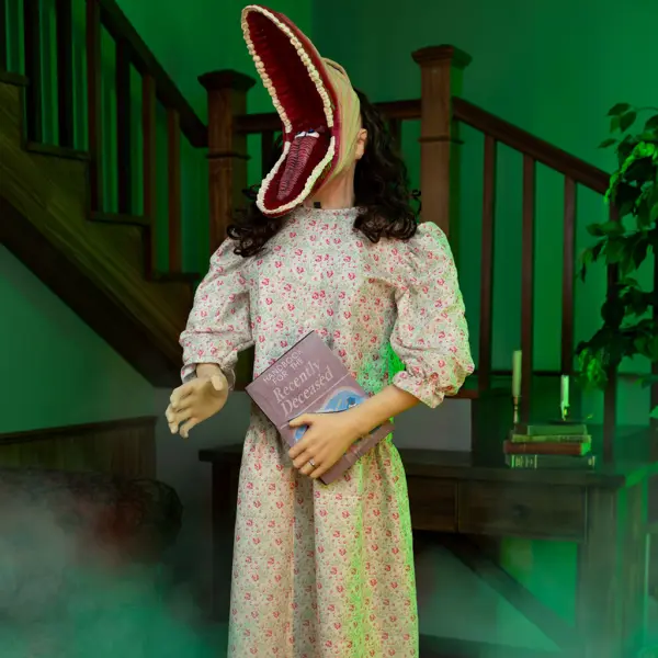 Beetlejuice - Barbara Animatronic