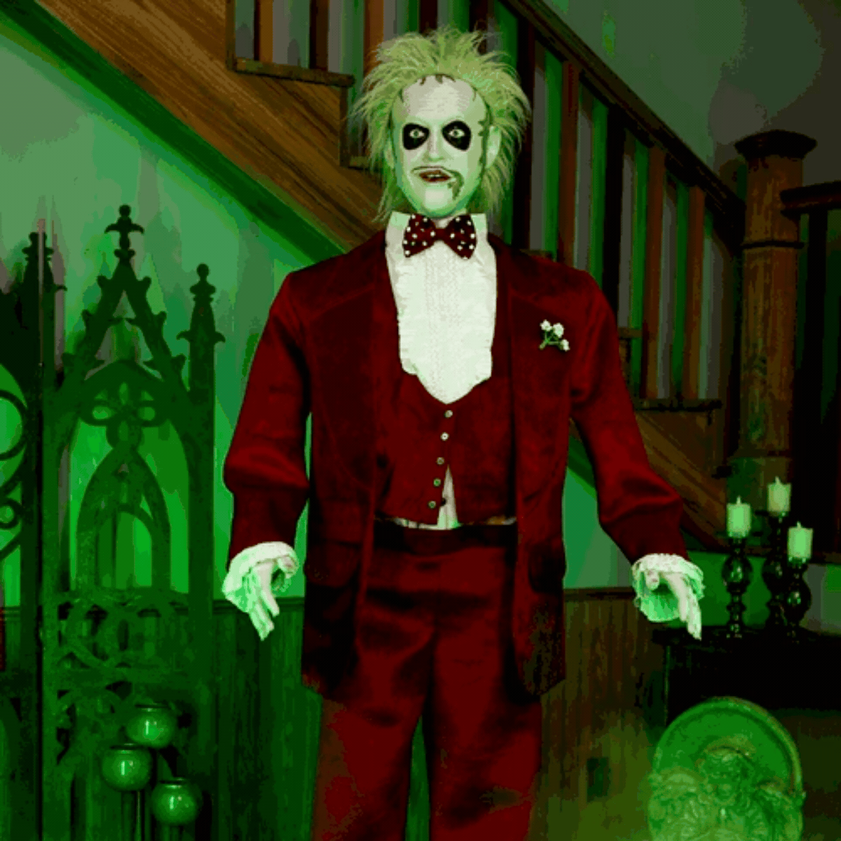 Animatronique Beetlejuice d'Halloween de 1,83 m (2 tenues)