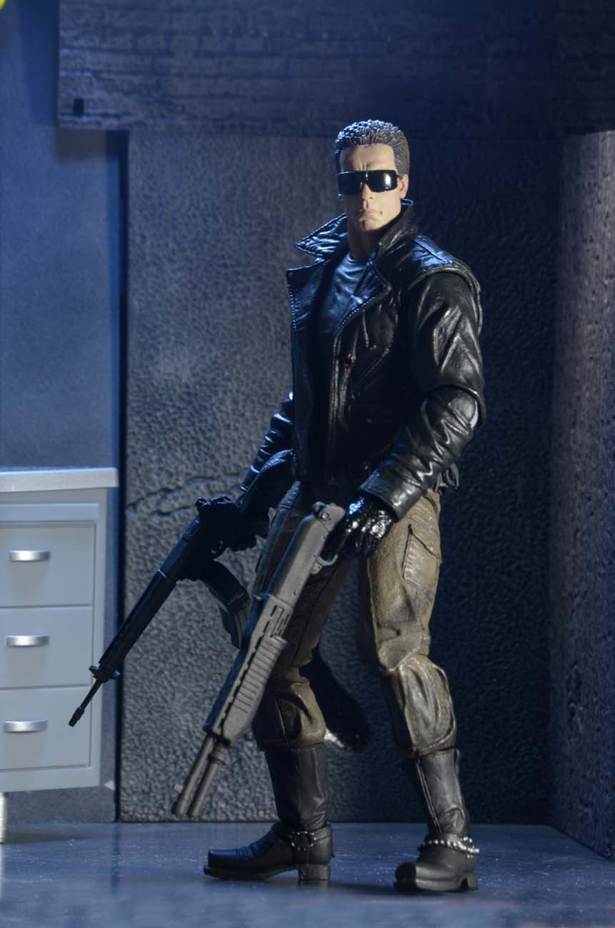 NECA The Terminator - T-800 Assaut de la morgue Figurine d'action Ultimate échelle 7"