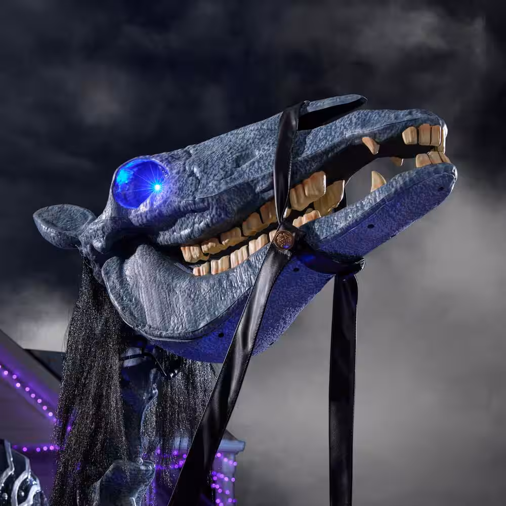 8.5ft Giant Knight Frostbane Halloween Animatronic