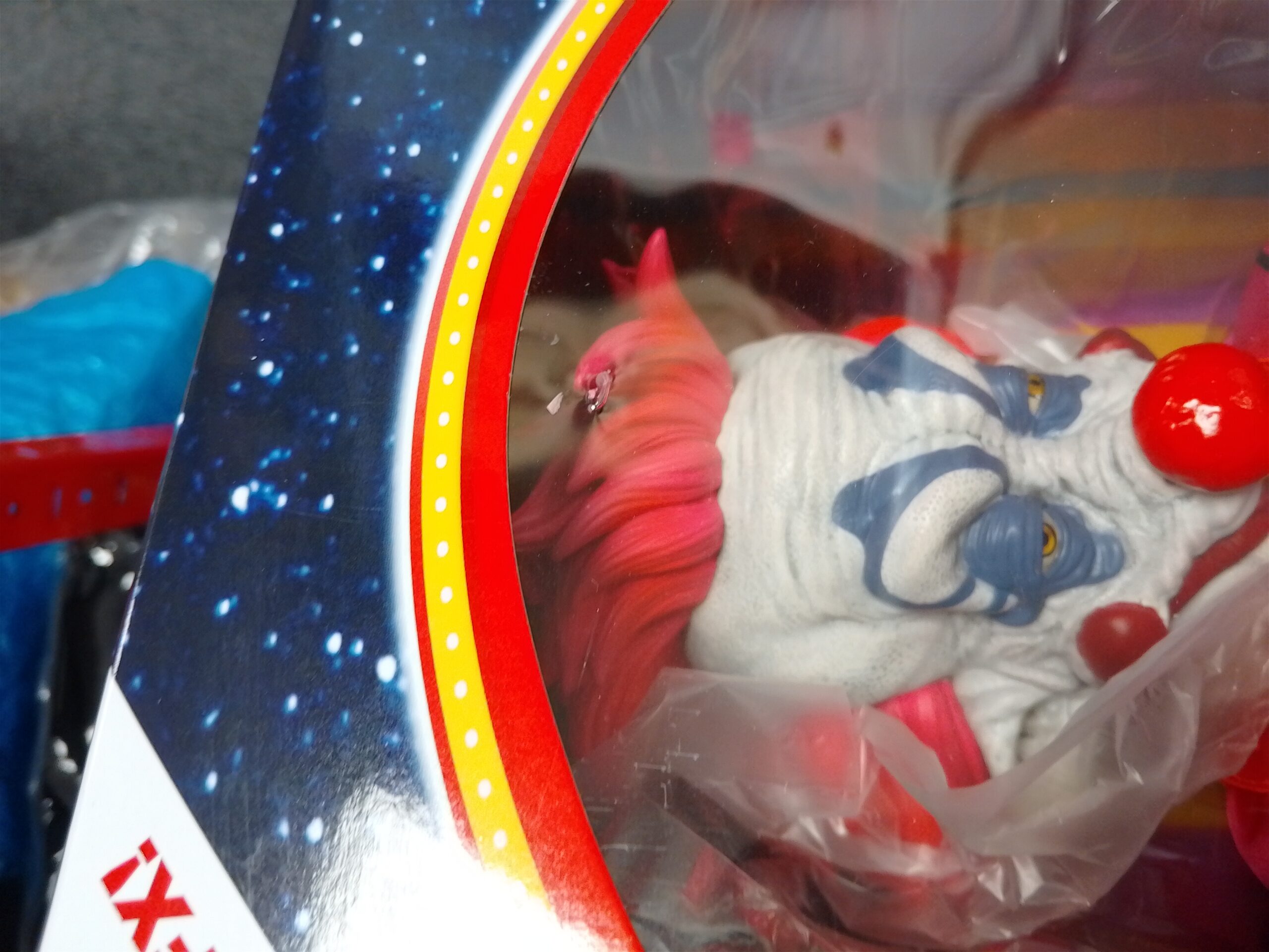 MEZCO MDS Killer Klowns From Outer Space - Rudy Mega Scale With Sound (IMPERFECT BOX)